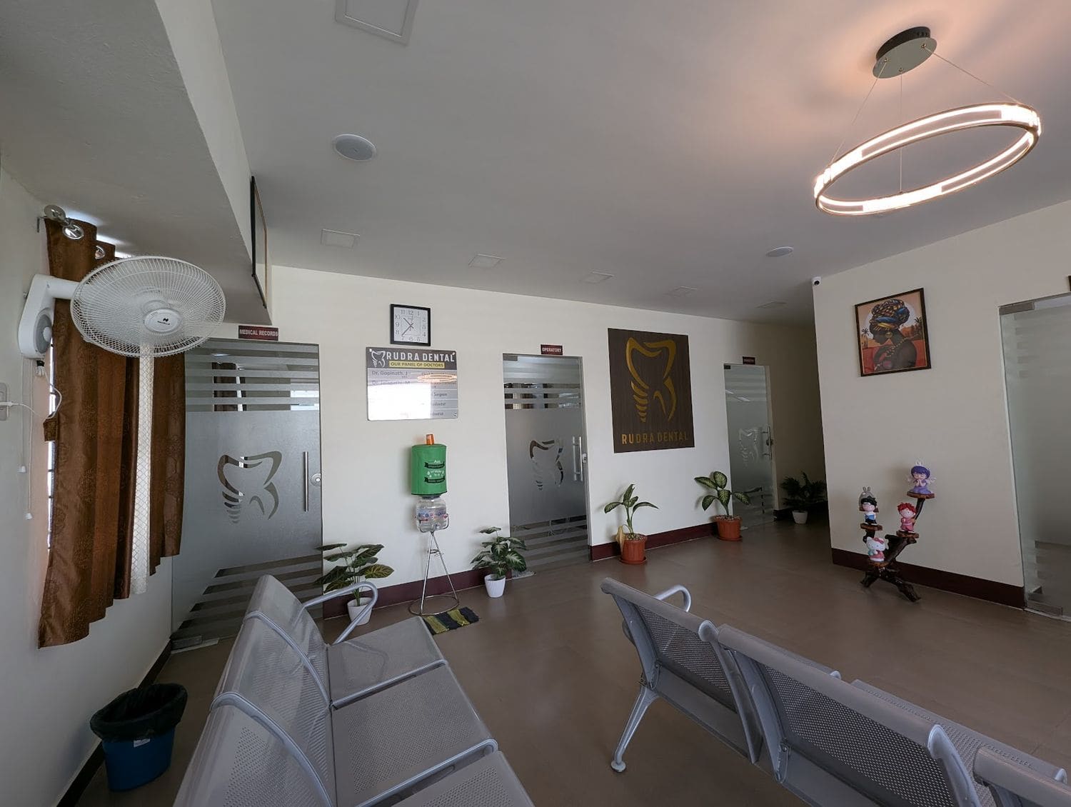 Waiting lounge at Rudra Dental where families wait